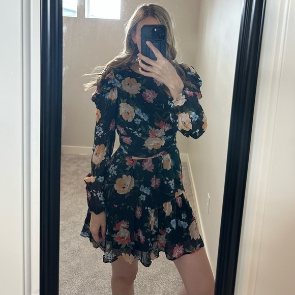 Yumi Kim Floral Dress - Picture 3 of 11